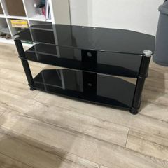 Flatscreen tv tempered glass table
