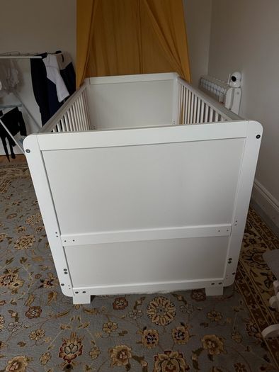 White Cot bed