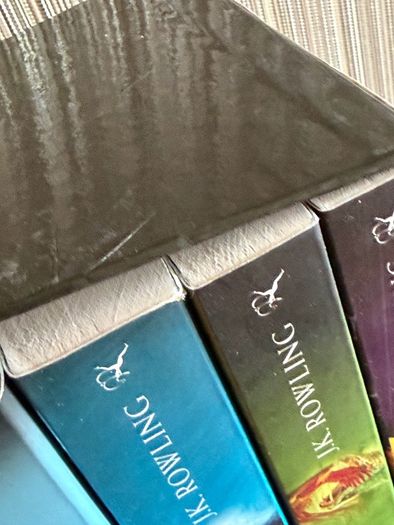 Harry Potter - The Complete Series Box Set. Paperbacks. Bloomsbury.