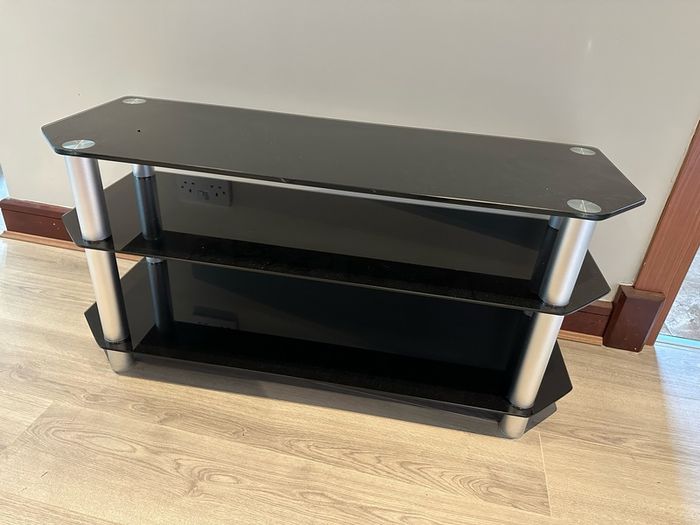 Free - Tv Bench