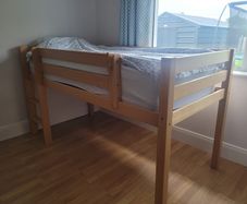 Mid sleeper