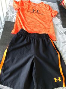 Boys under armour top and shorts age 5/6