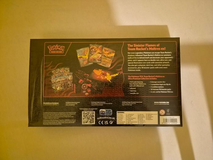 Team Rocket's Moltres ex Ultra-Premium Collection