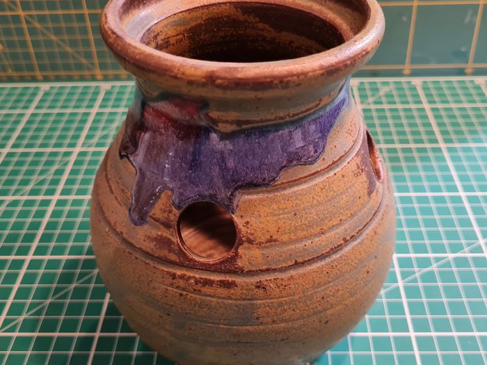 Badgers Hill Pottery Large Garlic/Ginger Holder