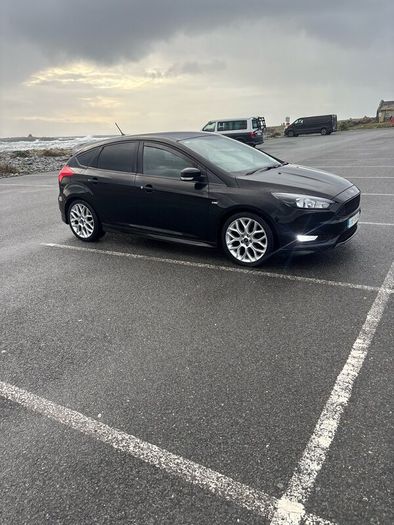 2017 Ford Focus ST-Line