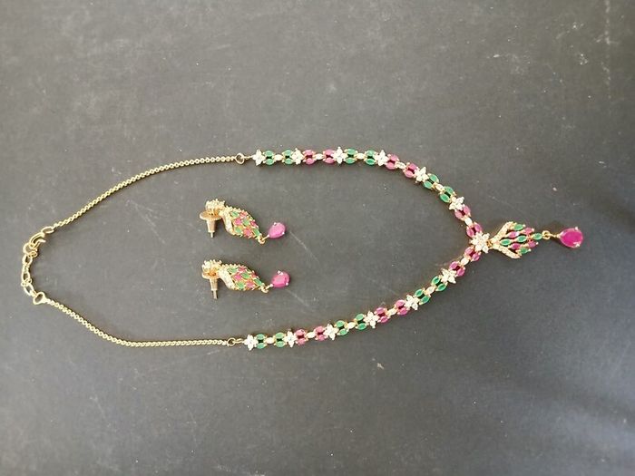 necklace and earrings set