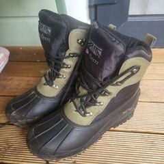 Size 7 lined boots