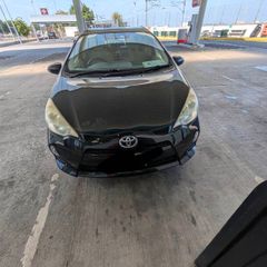 Toyota aqua 2013