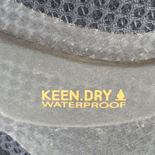 Keen Zionic mid waterproof boots size 8.5 EU 42.5