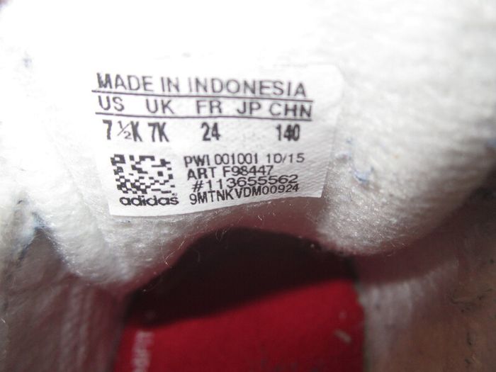 ADIDAS   size junior 7    ...24