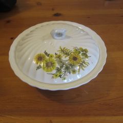 Vintage Myott vegetable dish, DAISY