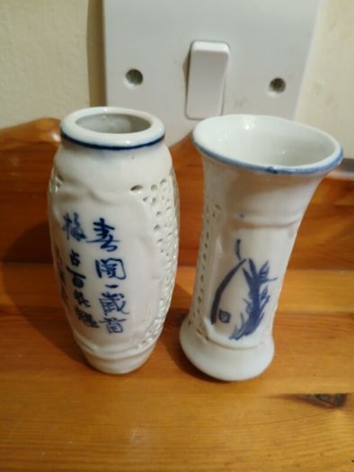 2 Chinese Vintage Brush Pots