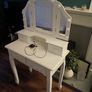 Vanity dressing table Image 3