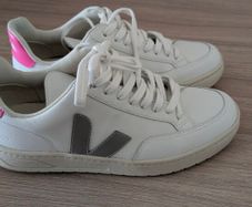Veja trainers