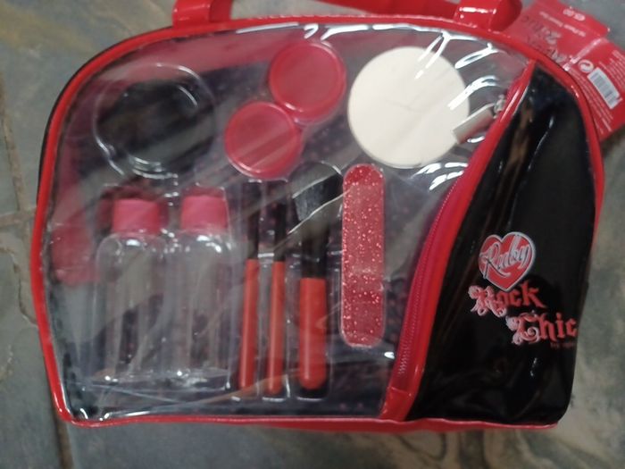 Make-Up Travel Set