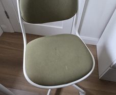Kids chair