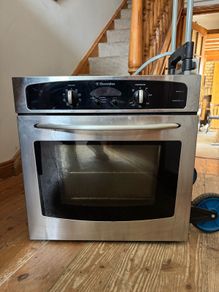 Electrolux Oven (Free)