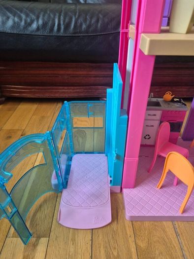 Barbie Dream House