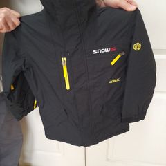 Ski/Snowboarding childs jacket. Brand New. 'Animal'. XS