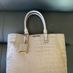 Ladies handbag. Carvela-Kurt Geiger. New