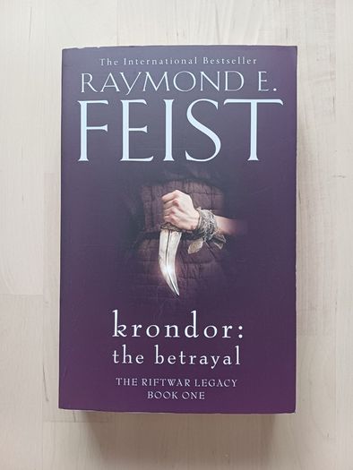 Krondor - The Riftwar Legacy Books 1 & 2 by Raymond E. Feist (Fantasy Paperbacks 2019)