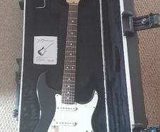 Fender USA VG Stratocaster 2007. Roland Virtual Guitar. Immaculate