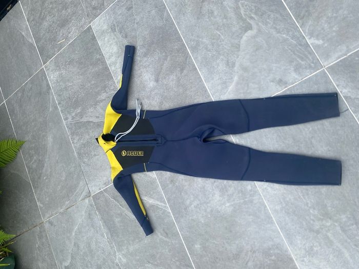 Wetsuit & Booties