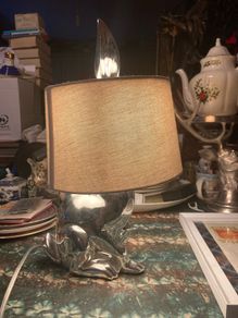 Rabbit shaped lamp
