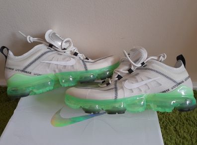 Nike Wmns Air VaporMax 2019 'Phantom Volt' UK-7.5/EUR-42 AR6632 104 Summit White/Phantom-Black-Summit White-2019