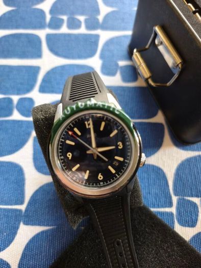 avi-8 watch