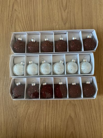 christmas baubles name card holder
