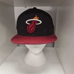 New Era Miami Heat Cap (Size 7 5/8)