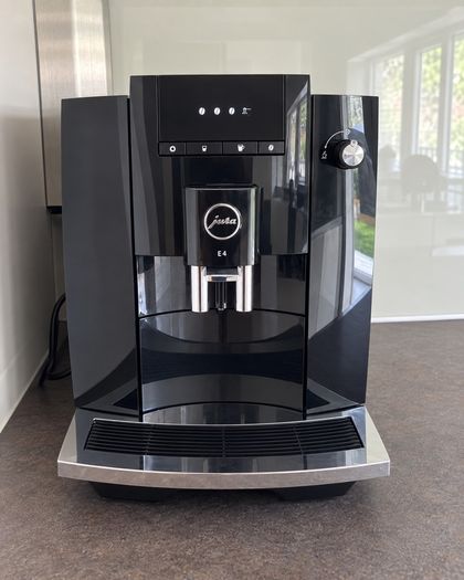Jura E4 Automatic Coffee Machine