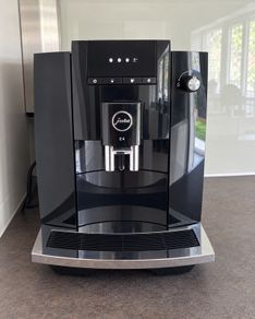 Jura E4 Automatic Coffee Machine