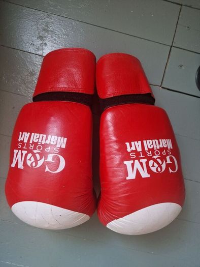 Free standing boxing bag - Excellent condition