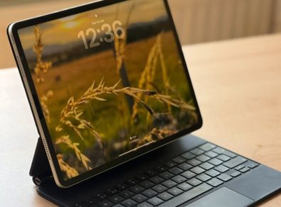 iPad Pro M1 - 1TB + Magic Keyboard + Digital pens