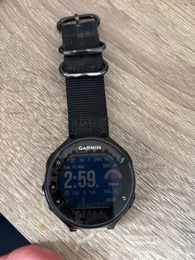 Garmin Forerunner 235