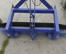 Yard scraper