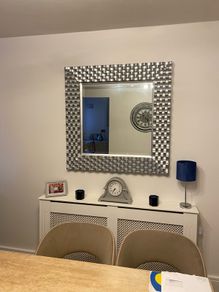 wall mirror