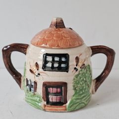 Vintage Cottage Ware Beehive Sugar Bowl