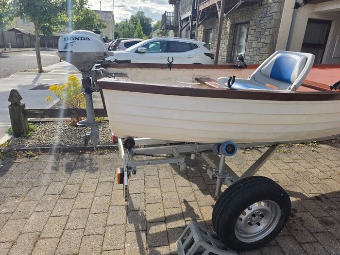 Fishing boat for sale