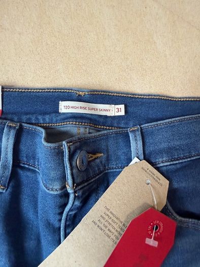 Levi's women's super skinny jeans BNTW W31 L30