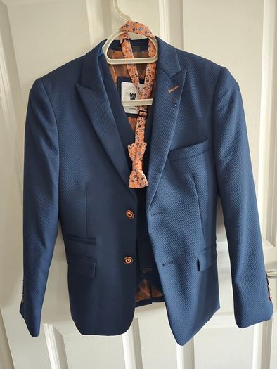 Boys' suit/ Communion