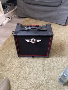 Guitar amp