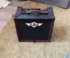 Guitar amp