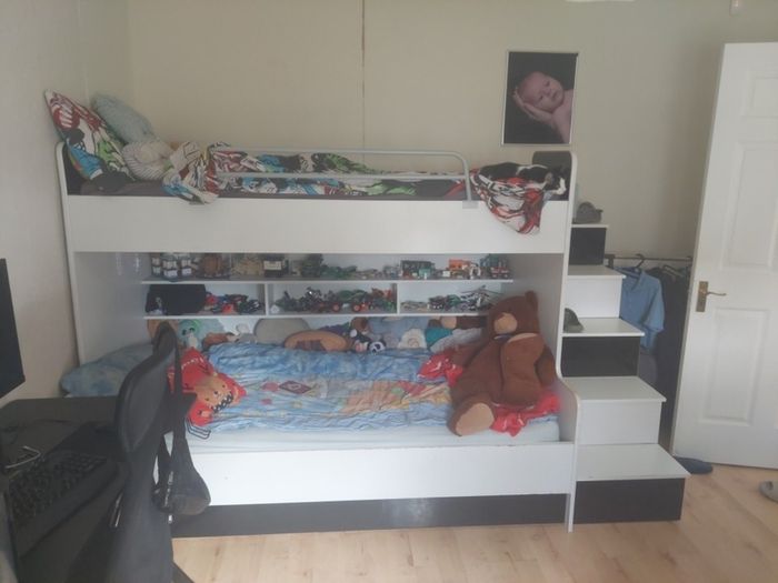 bunk bed