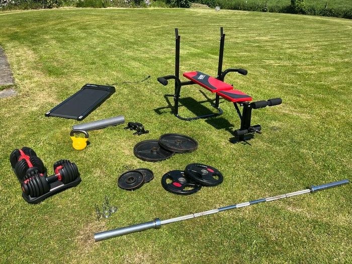 Gym Equipment/Weights