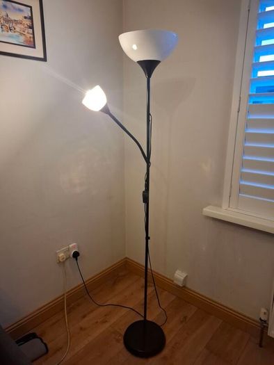 floor lamp