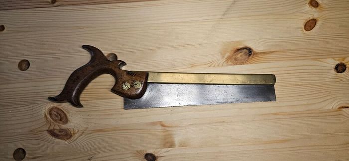 19th century dovetail saw
