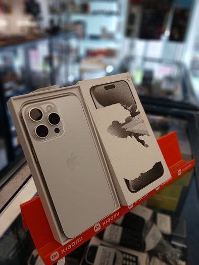 Apple iPhone 15 PRO Max 256GB SimFree Unlocked White titanium (100% its Original Battery )